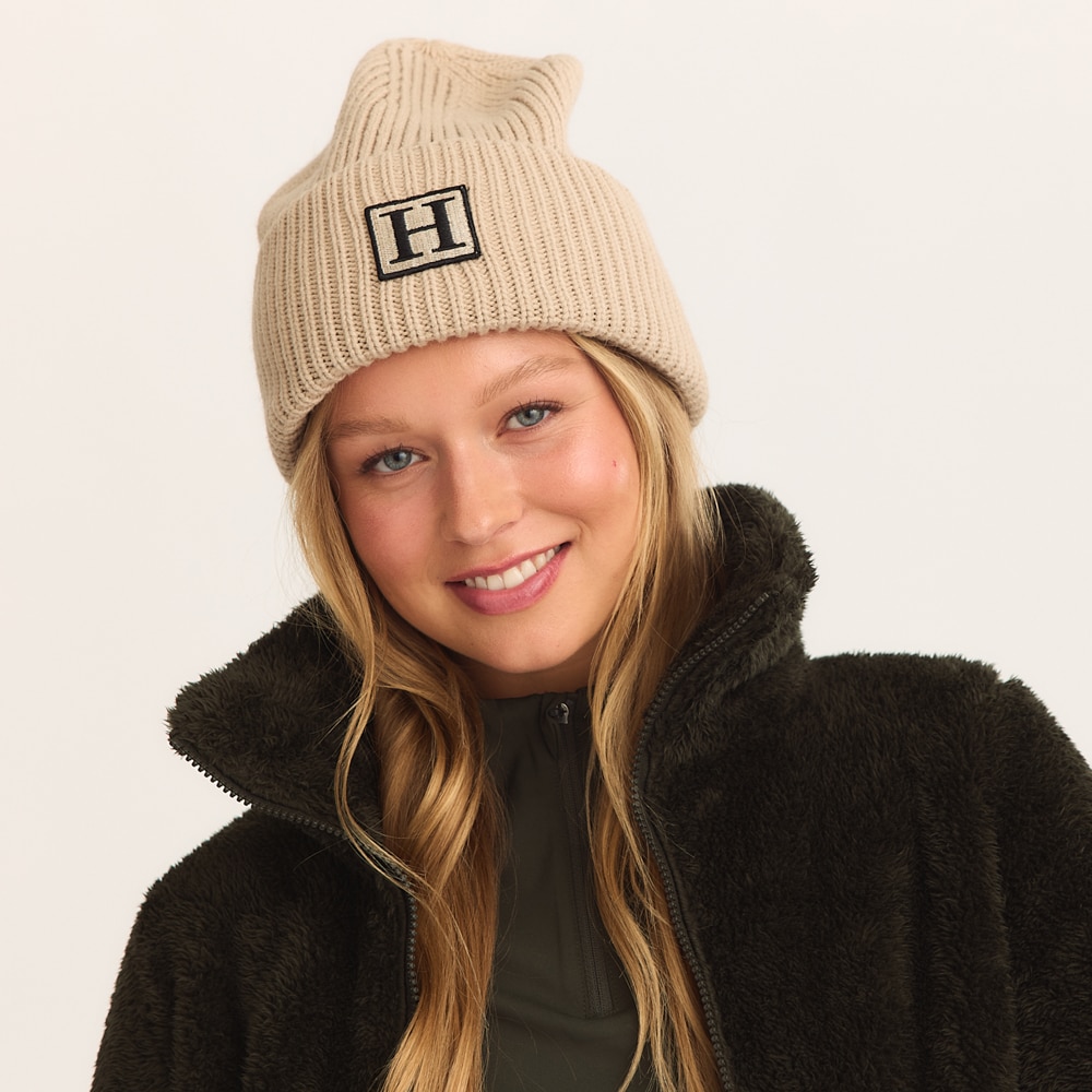 Hoed  Hööks colour knitted 