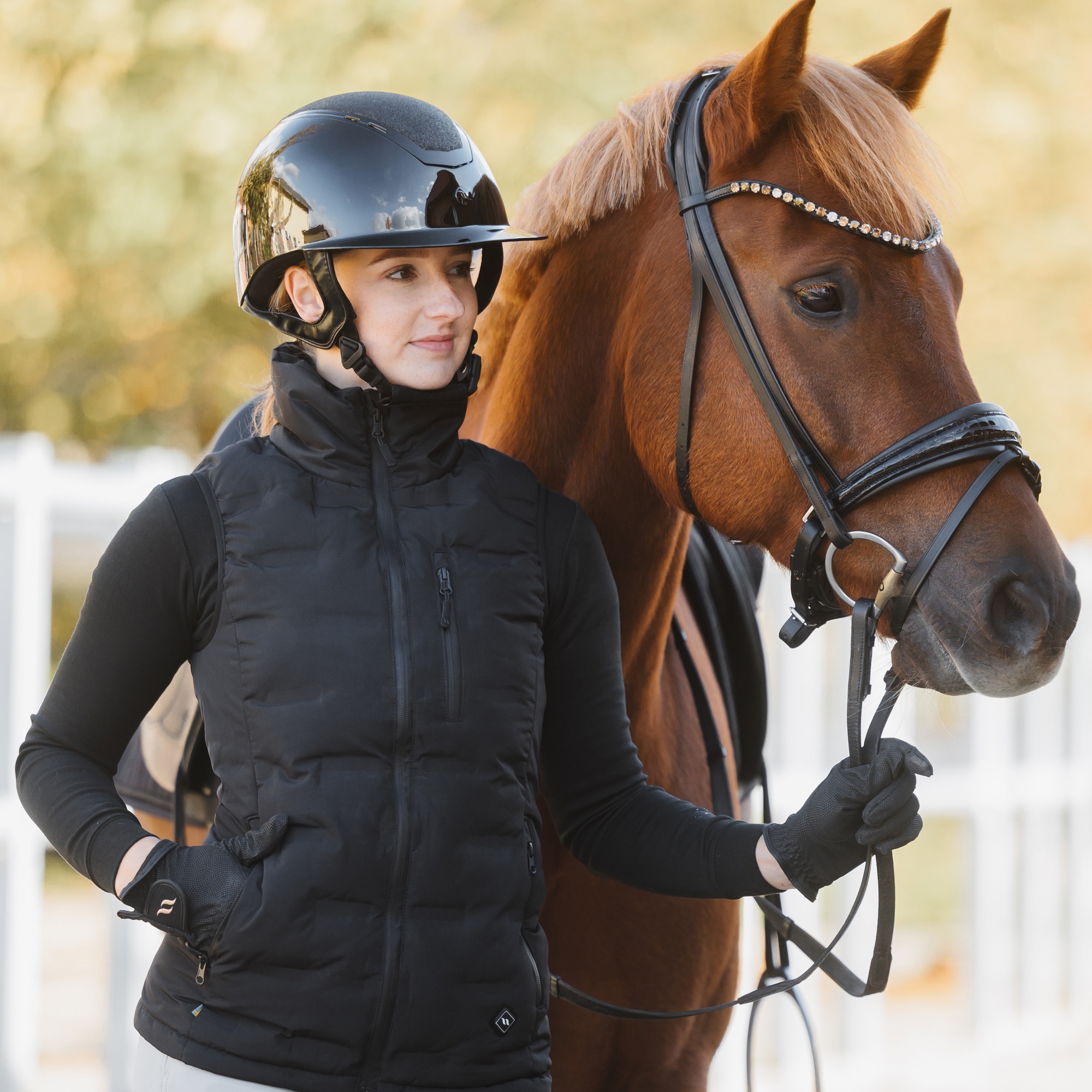 Paardrijhelm Caracas Glossy Back on Track®